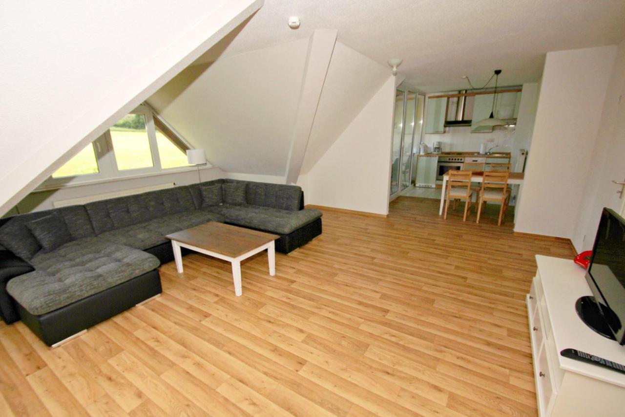 Strandnah Mit Balkon, Gratis Nutzung Vom Ahoi Erlebnisbad Und Sauna In Sellin - Strandhaus Moenchgut Fewo21 Lobbe Exterior photo