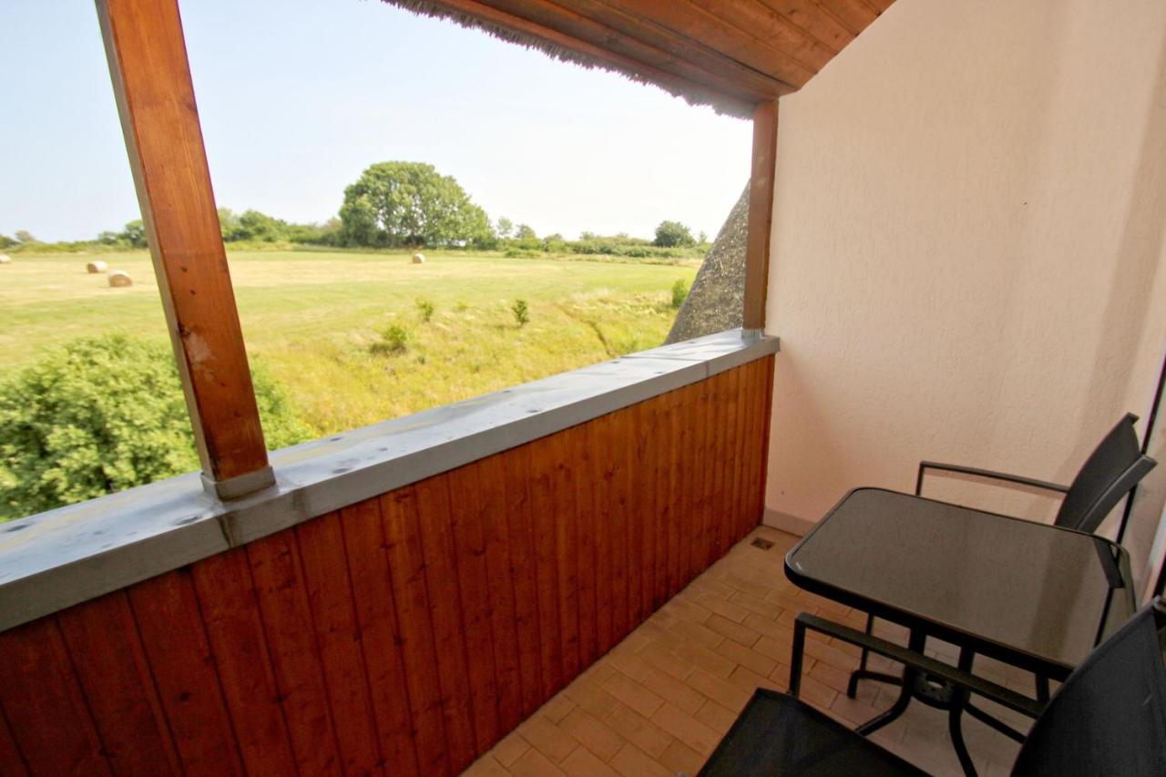 Strandnah Mit Balkon, Gratis Nutzung Vom Ahoi Erlebnisbad Und Sauna In Sellin - Strandhaus Moenchgut Fewo21 Lobbe Exterior photo