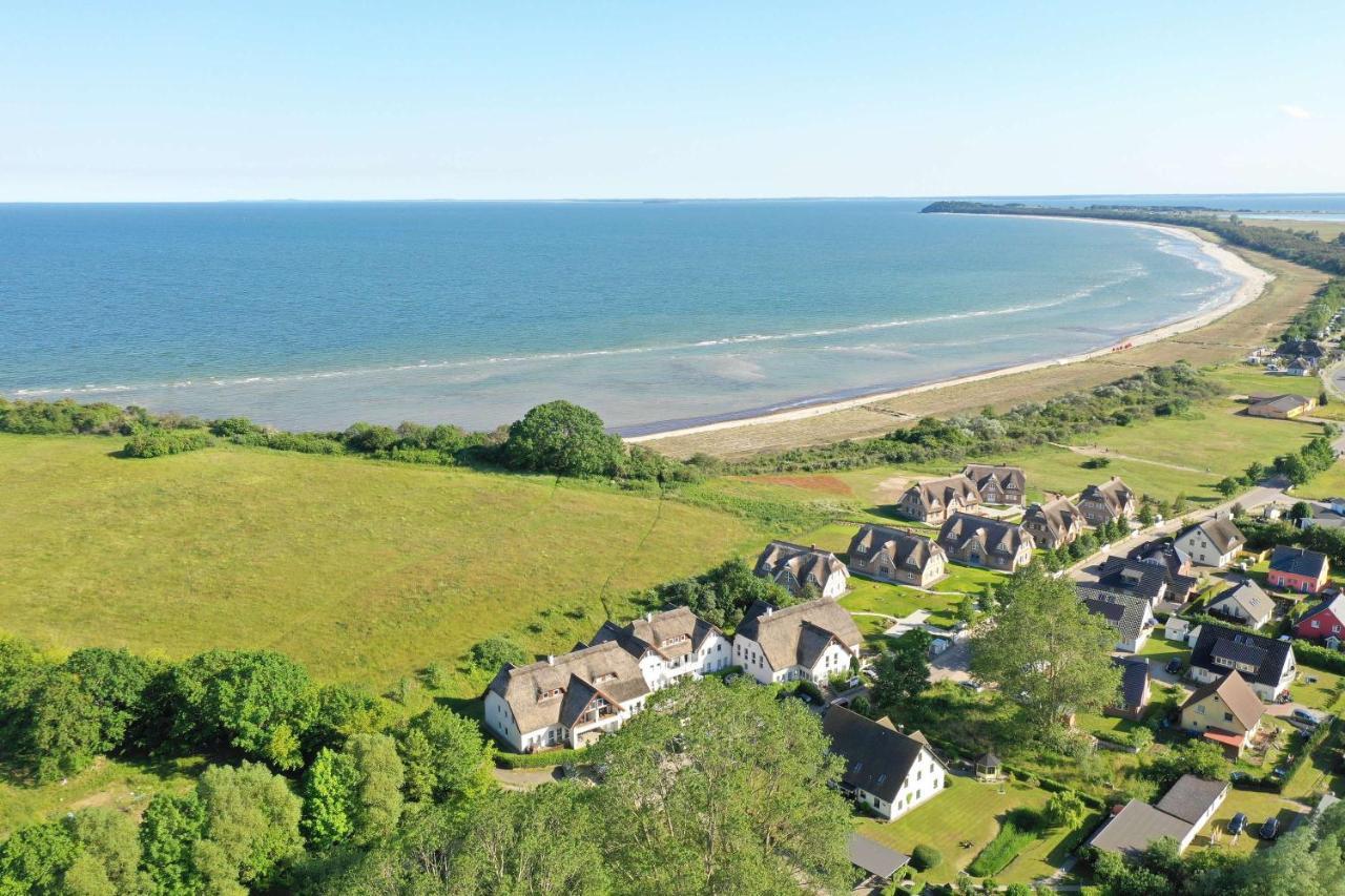 Strandnah Mit Balkon, Gratis Nutzung Vom Ahoi Erlebnisbad Und Sauna In Sellin - Strandhaus Moenchgut Fewo21 Lobbe Exterior photo